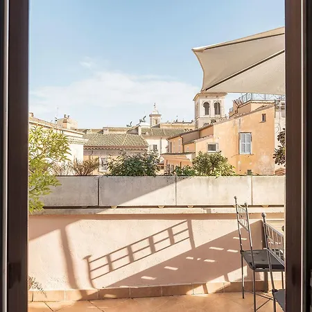 Penthouse With Terrace In The Heart Of * Rome