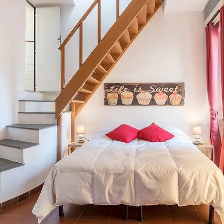 Penthouse With Terrace In The Heart Of * Rome