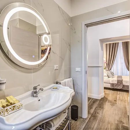 Piazza Di Spagna Just For Us Guest house Rome