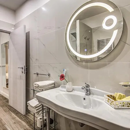 Piazza Di Spagna Just For Us Guest house 3*