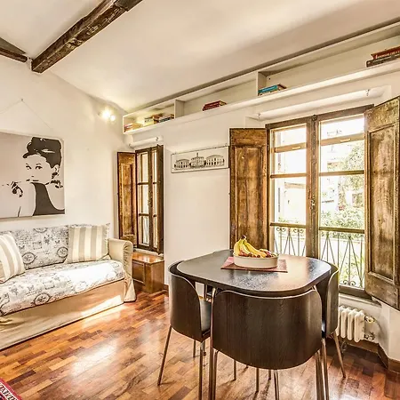 Appartamento Homehouse Garofano - Rione Monti - Colosseum Roma