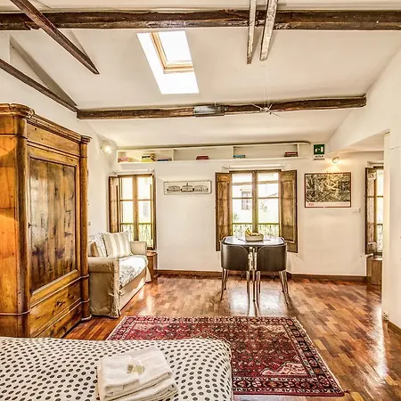 Apartment Homehouse Garofano - Rione Monti - Colosseum *