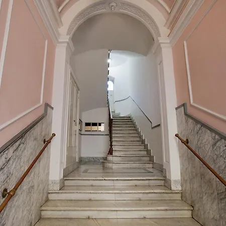 Hostel Hostella Female Only *