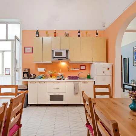 Hostel Hostella Female Only