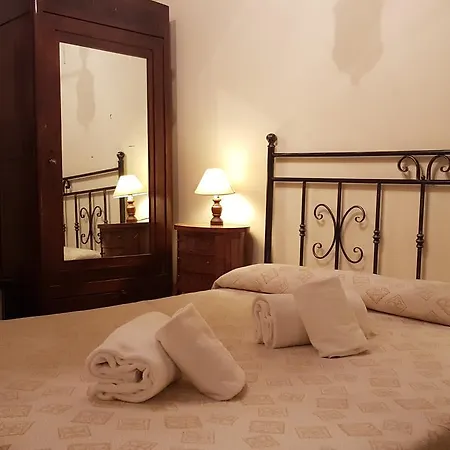 Dimora Storica Urbana Guest house 3*