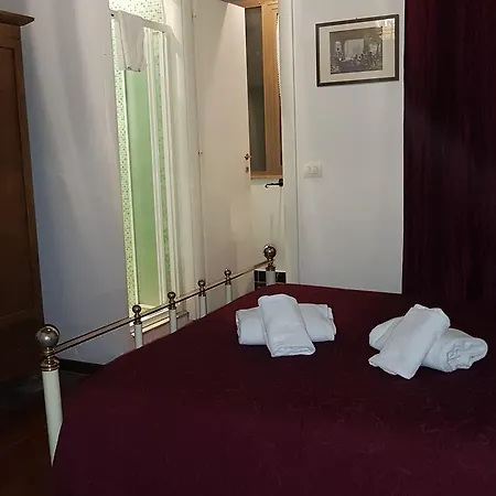 Dimora Storica Urbana Guest house 3*