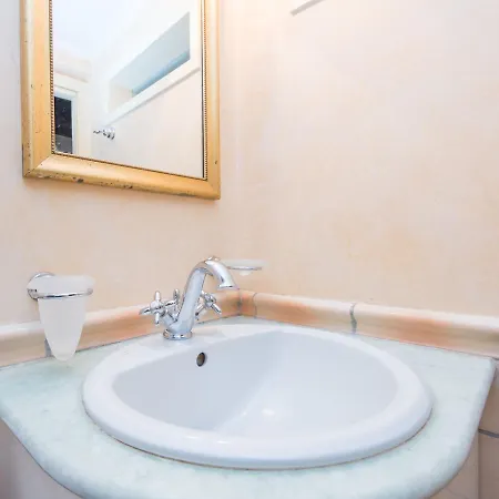 Trevi Fountain Holiday home *