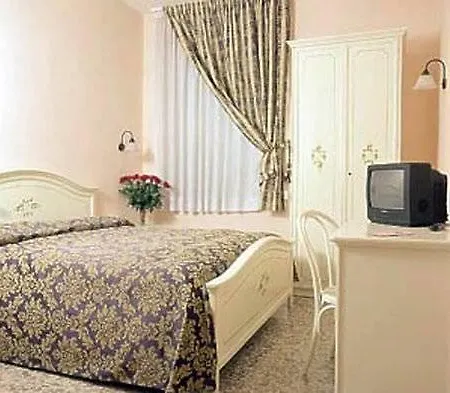 Ventura Hotel