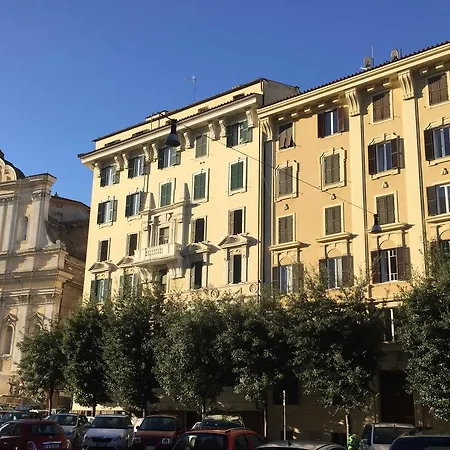 Stazione San Pietro 20 아파트 로마