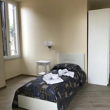 Serventi Longhi Ρώμη
