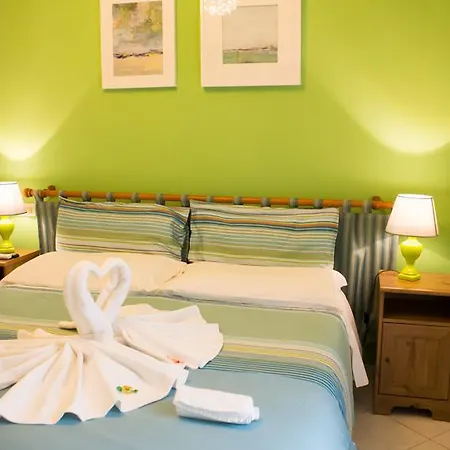 Strawberry House Guest house Rome