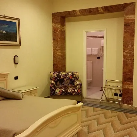 Croce Di Malta Hotel 2*