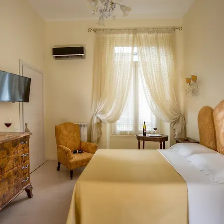 Roma Central Guest House 2*