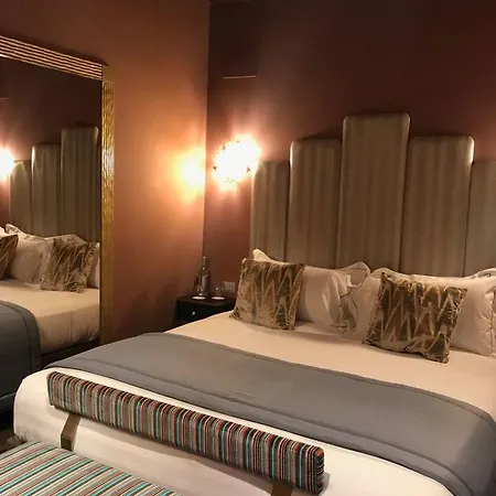 Maison Torre Argentina Guest house *