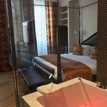 Guest house Maison Torre Argentina Rome