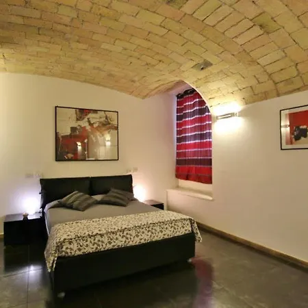 Residenza Adriana Affittacamere 2*