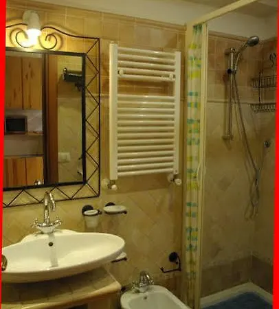 Hotel Aabacus Pyramid House