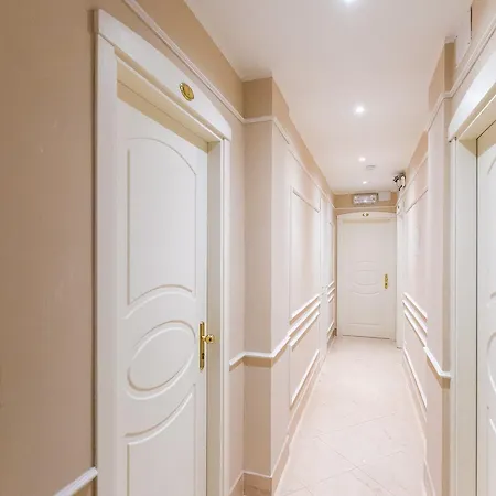 Erdarelli Hotel 3*