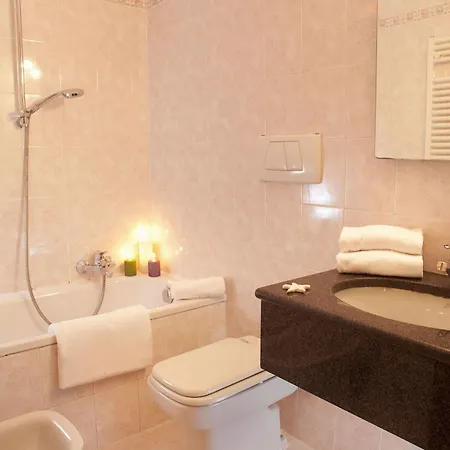 Otel Max 3*