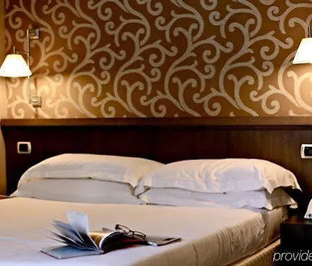 Torlonia Hotel