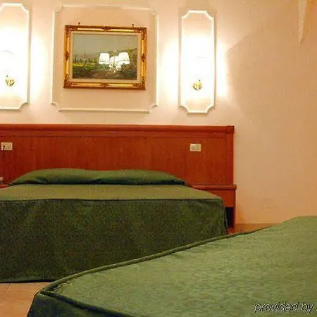Hotel Philia