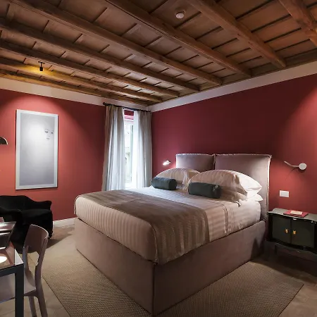 Palazzo Caruso Hotel 4*