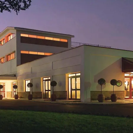 Otel The Church Village 3*