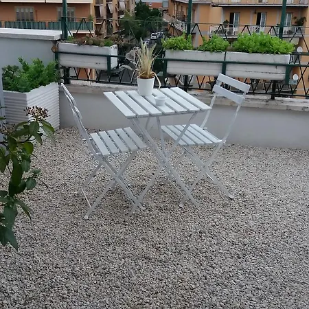 Attico Aurelio Bed & Breakfast 3*