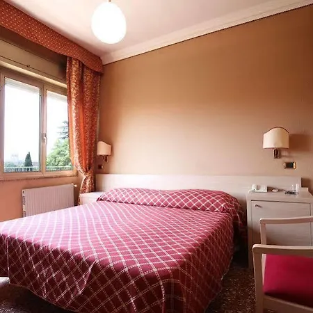 Hotel Derby 3*