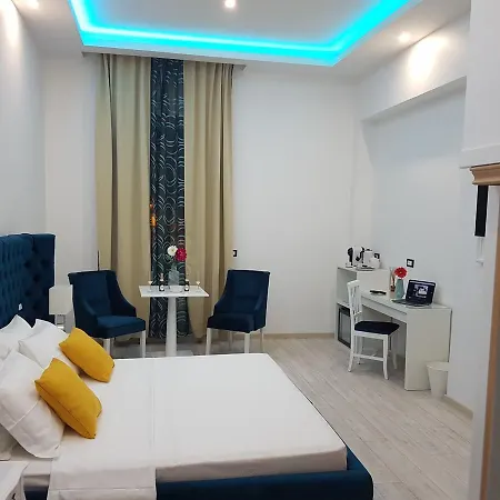 إسكيب لوكشري سويت فندق 3*