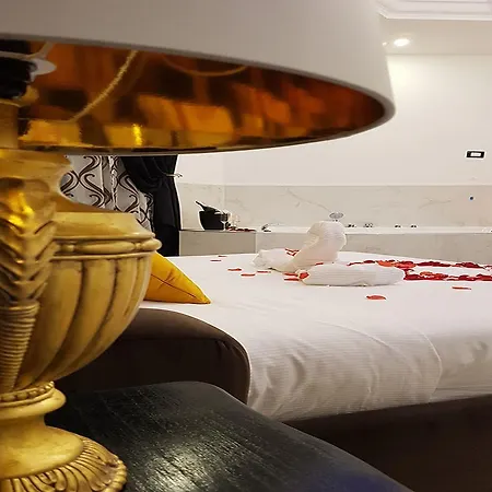 إسكيب لوكشري سويت 3*
