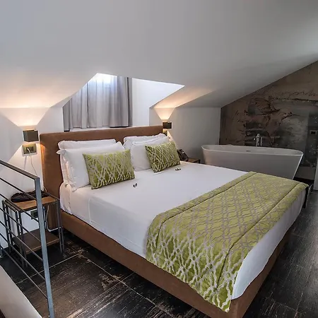 Navona Essence Hotel