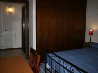 Macao Oda ve Kahvaltı 2*