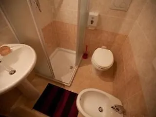 בית הארחה Trani B&t רומא