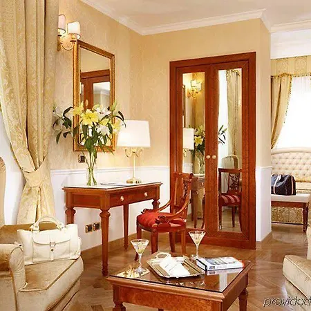 Hotel Pinciana 4*