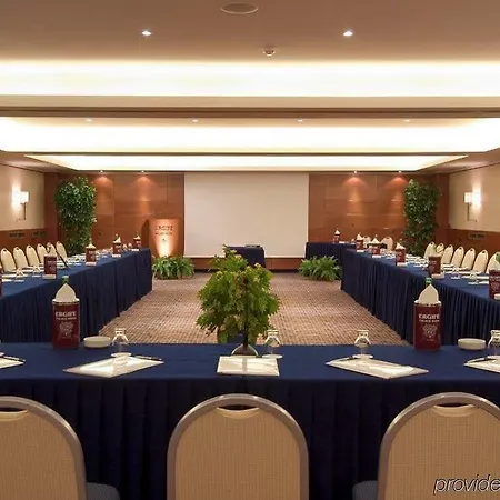 Ergife Palace 4* Rome