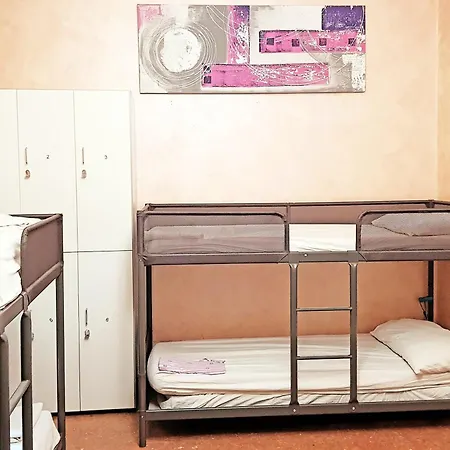 Dreaming - Hostel Rom