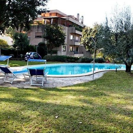 Relais La Canfora 2* Rome