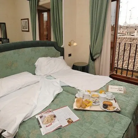 Colonna Palace Hotel 4*