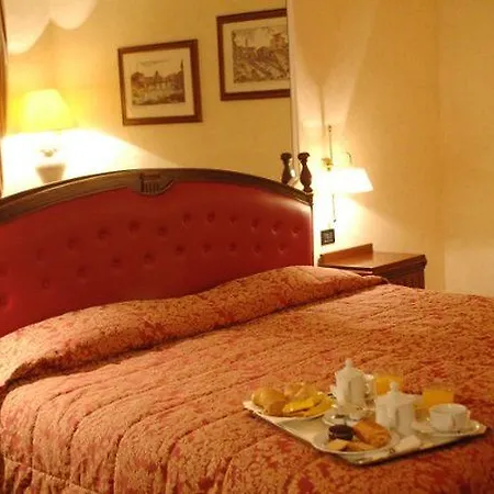 Colonna Palace 4* Řím