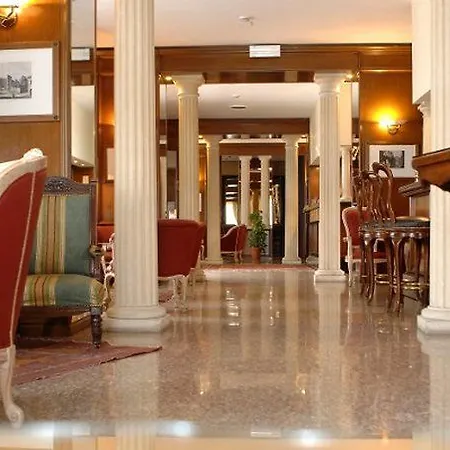 Hotel Colonna Palace Rome