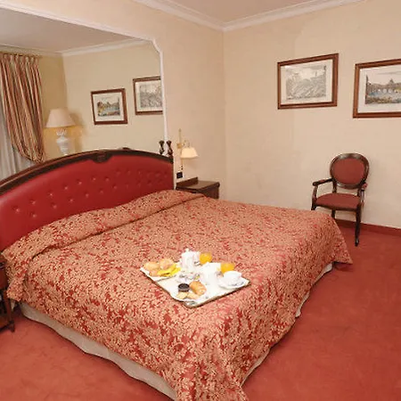 Colonna Palace 4*