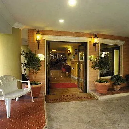 Aurora Garden Hotel 3*