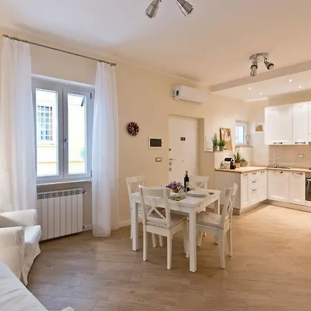 Apartment Appia's