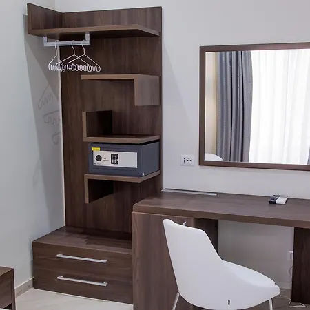 Hotel Venustas 3*