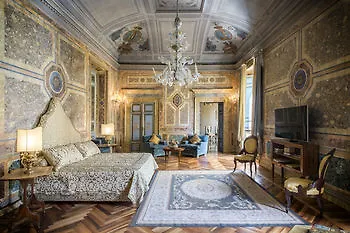 Bed & Breakfast Residenza Napoleone Iii 4*