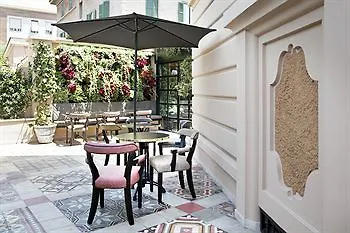 The Corner Roma