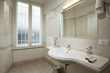 Hotel Jfk House 2*