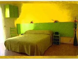 Bed & Breakfast Luna D'est Rome