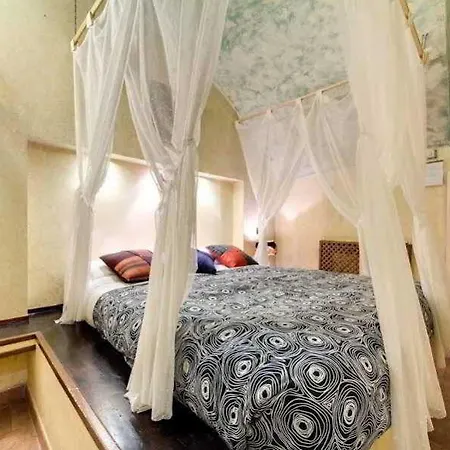 Hotel Garibaldi House
